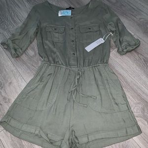 Mid-sleeve romper